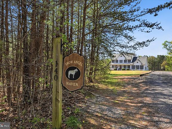 2nd image of 140 Woods Ridge Ln