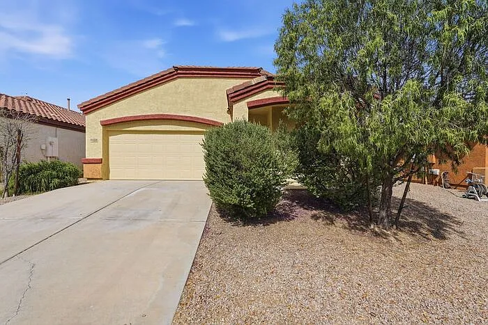 6658 S Stone Fly Dr — Photo 2