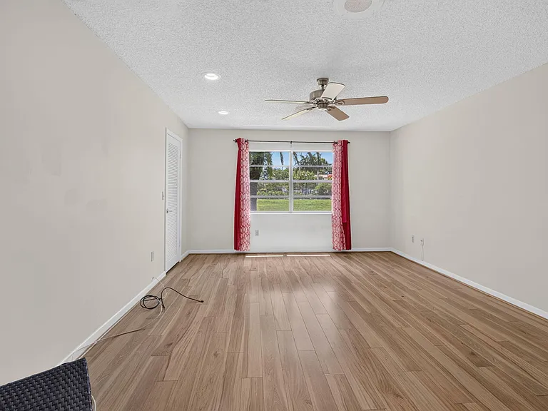 9264 Vista Del Lago #A — Photo 19