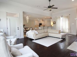 8099 Valencia Ct, Baton Rouge, LA 70820