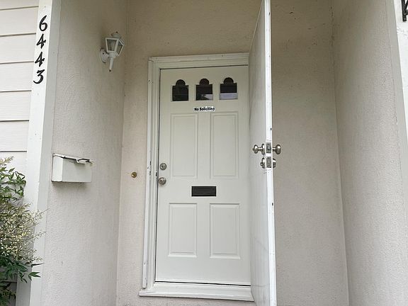 3rd image of 6443 Glade Ave