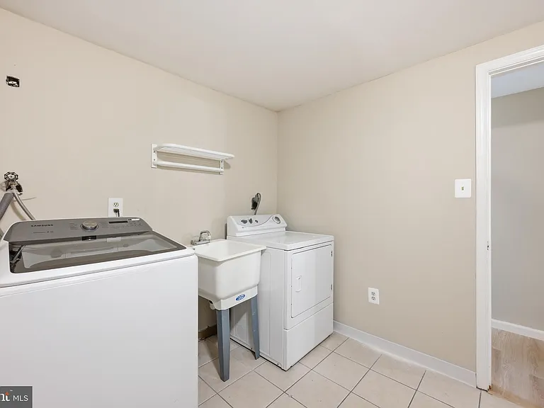 15622 Cliff Swallow Way — Photo 25