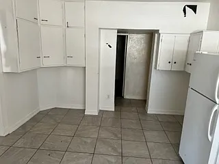 House — Photo 3