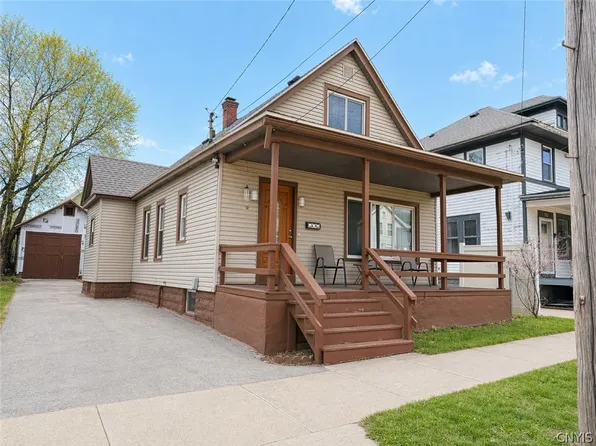 1219 Walnut St, Utica, NY 13502