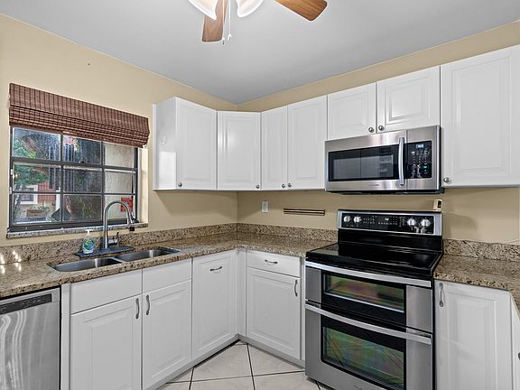 4th image of 179 NW 115th Terrace #0