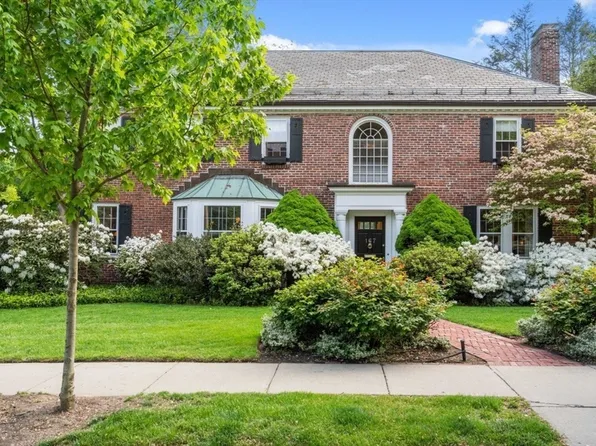 167 Willard Rd, Brookline, MA 02445