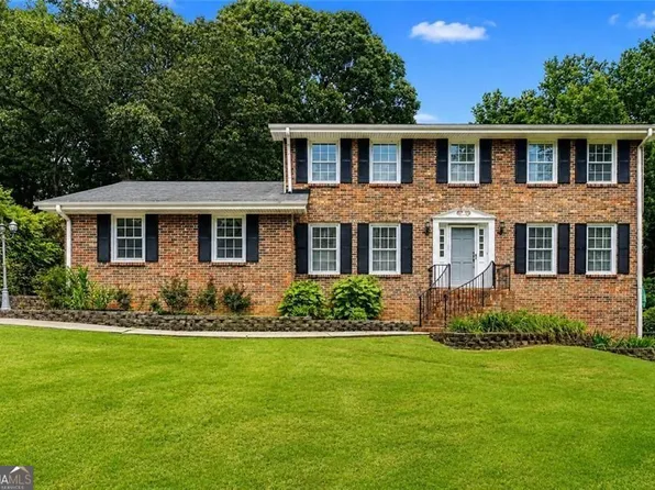 1683 Oak Ridge Cir SW, Stone Mountain, GA 30087