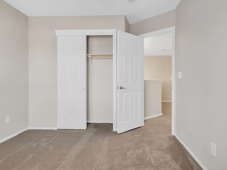 6423 Alderlyn Ave — Photo 15