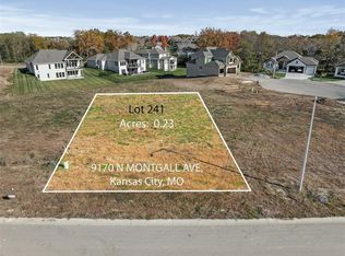 9170 N Montgall Ave, Kansas City, MO 64156