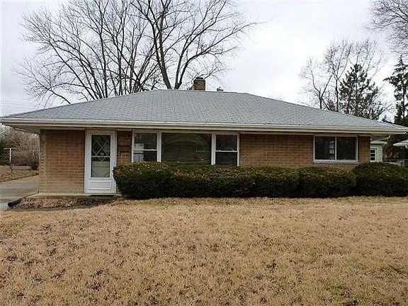 2nd image of 3839 Kingswood Dr