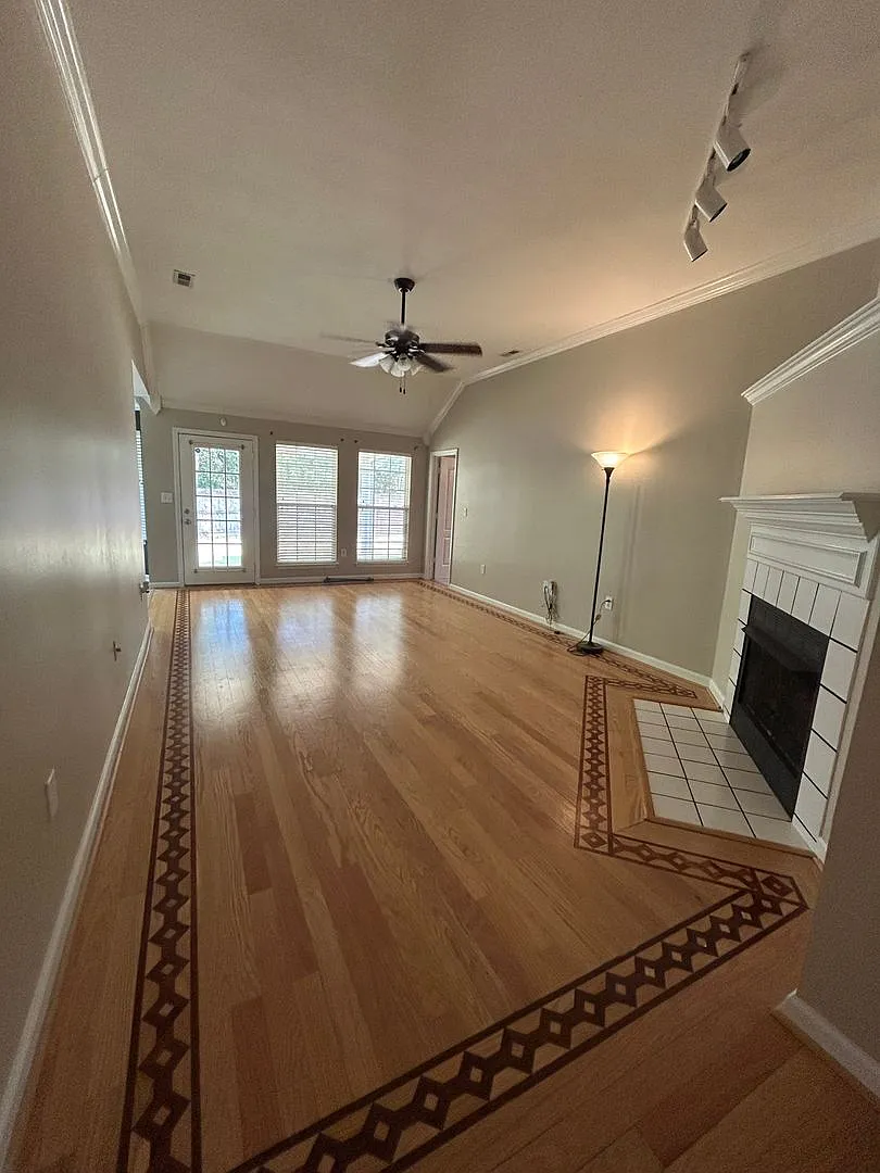 Move-In Ready 3BR Home Near Research Park & Redstone Arsenal — Photo 2