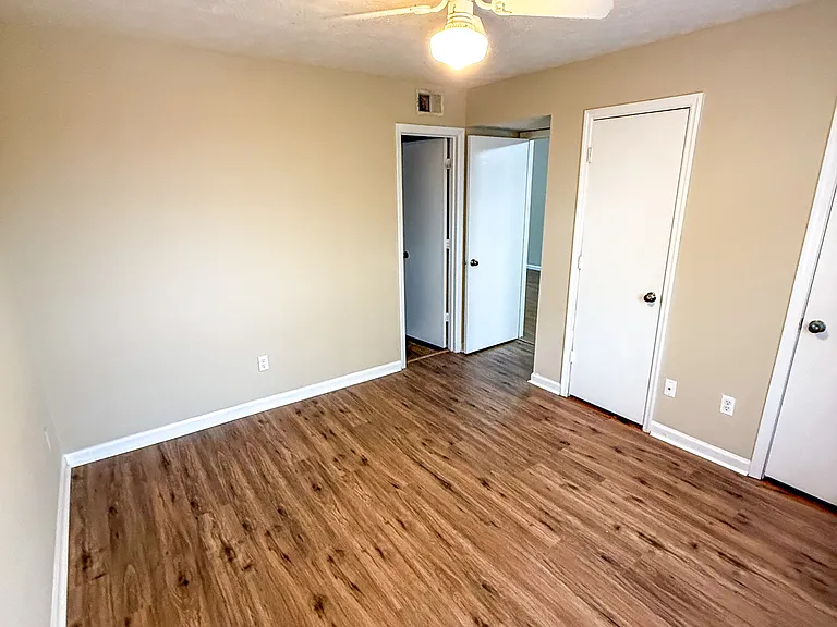 159 Burton St #5 — Photo 4