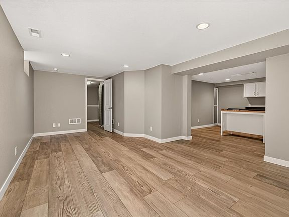 4th image of 1734 King St #B