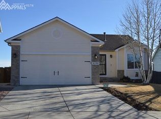 4190 Round Hill Dr, Colorado Springs, CO 80922
