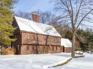 15 Orchard Ln, Topsfield, MA 01983