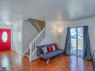 2332 Tolstoy Pl, Newark, DE 19702