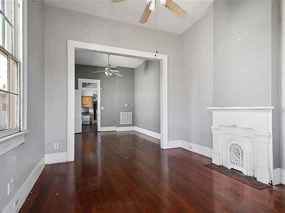 3rd image of 426-28 Elmira Ave
