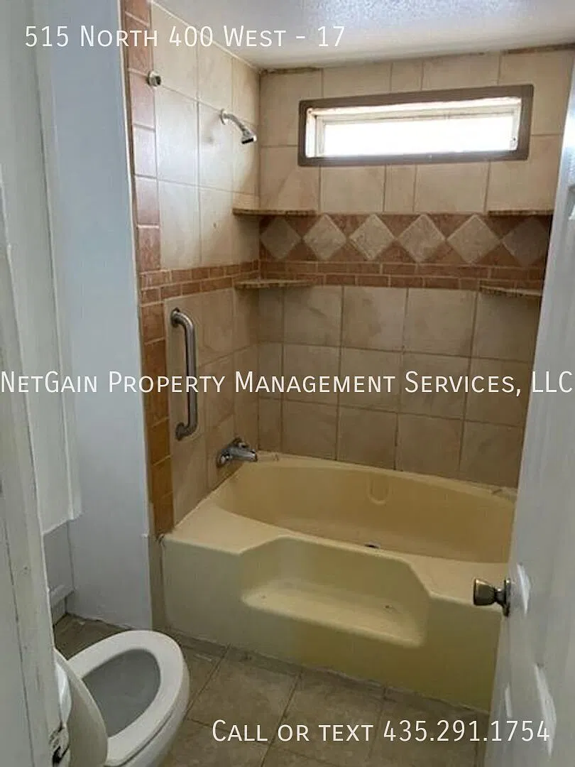 Pet Friendly 2 bedroom Mobile Home — Photo 3