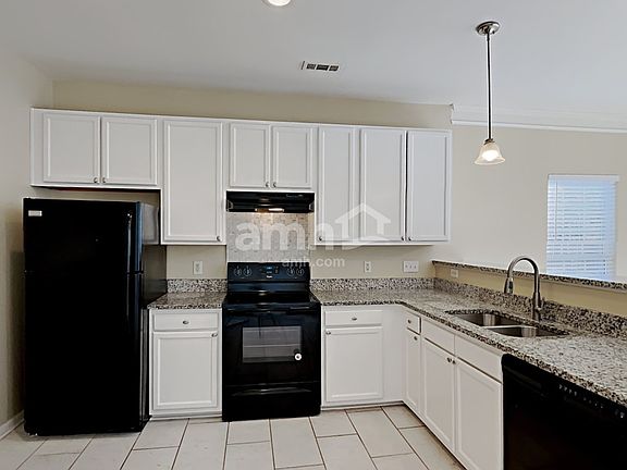 4th image of 212 Leafmore Ct