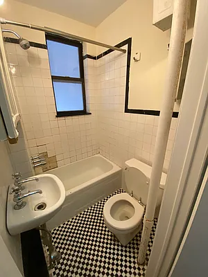 Rented by Best Apartments North Inc | media 81