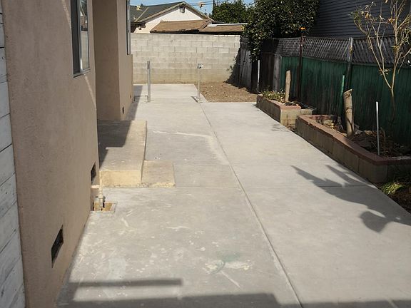 3rd image of 1017 Laurel Ave