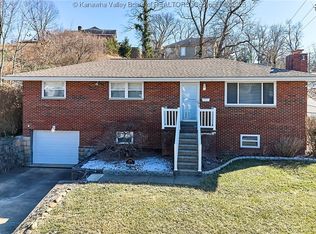 1634 Ravinia Rd, Charleston, WV 25314