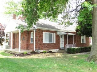 40 Memorial Blvd, Newmanstown, PA 17073