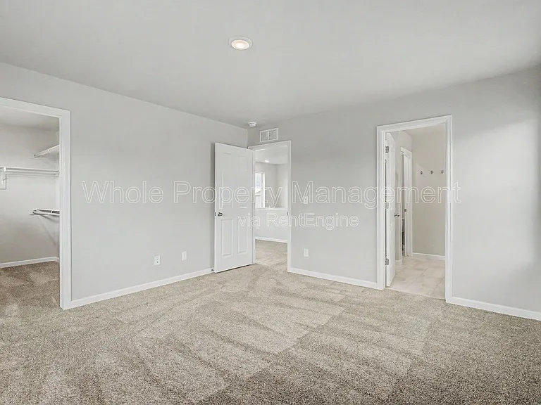 2291 Peregrine Dr — Photo 14