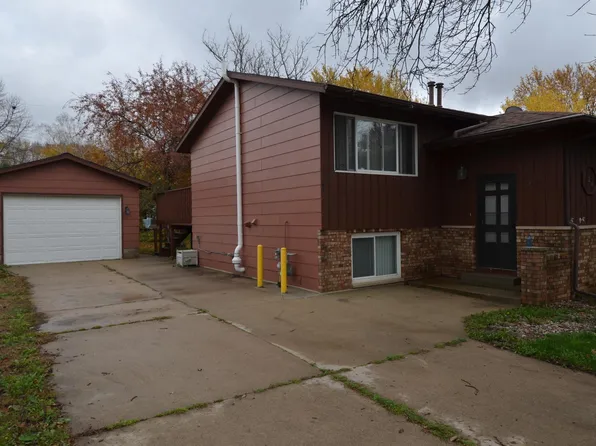 124 5th Ave NW, Byron, MN 55920