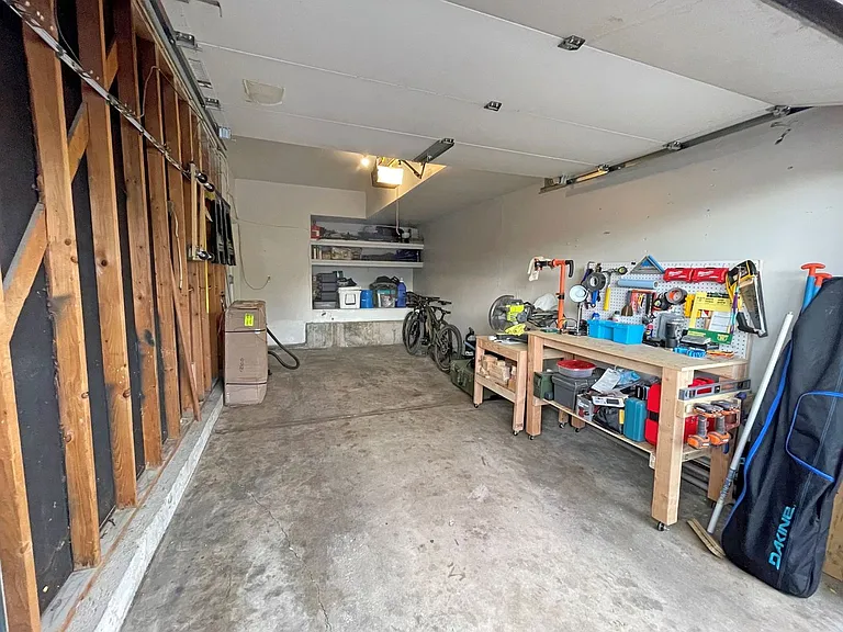 4855 Bluestem Dr — Photo 10