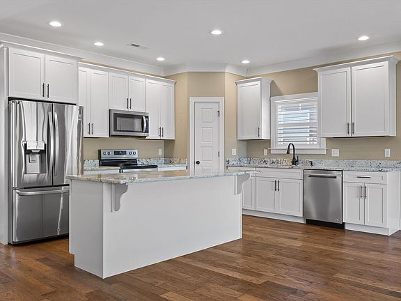 4th image of 6864 Carnell Way