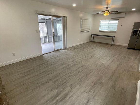 2nd image of 23843 Cabrillo Ave #23843