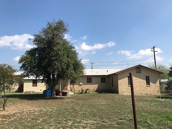 3rd image of 4247 N Us Highway 83