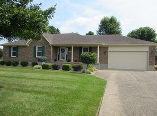 1410 Chapeze Ln, Shepherdsville, KY 40165