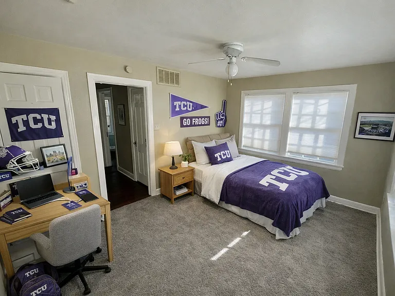 3232 Cockrell Ave — Photo 7
