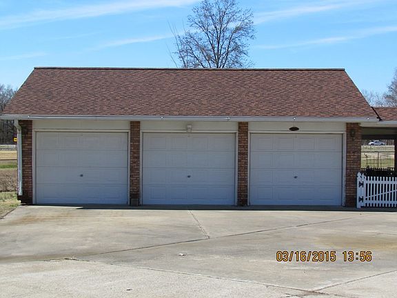 4th image of 210 Hendricks St