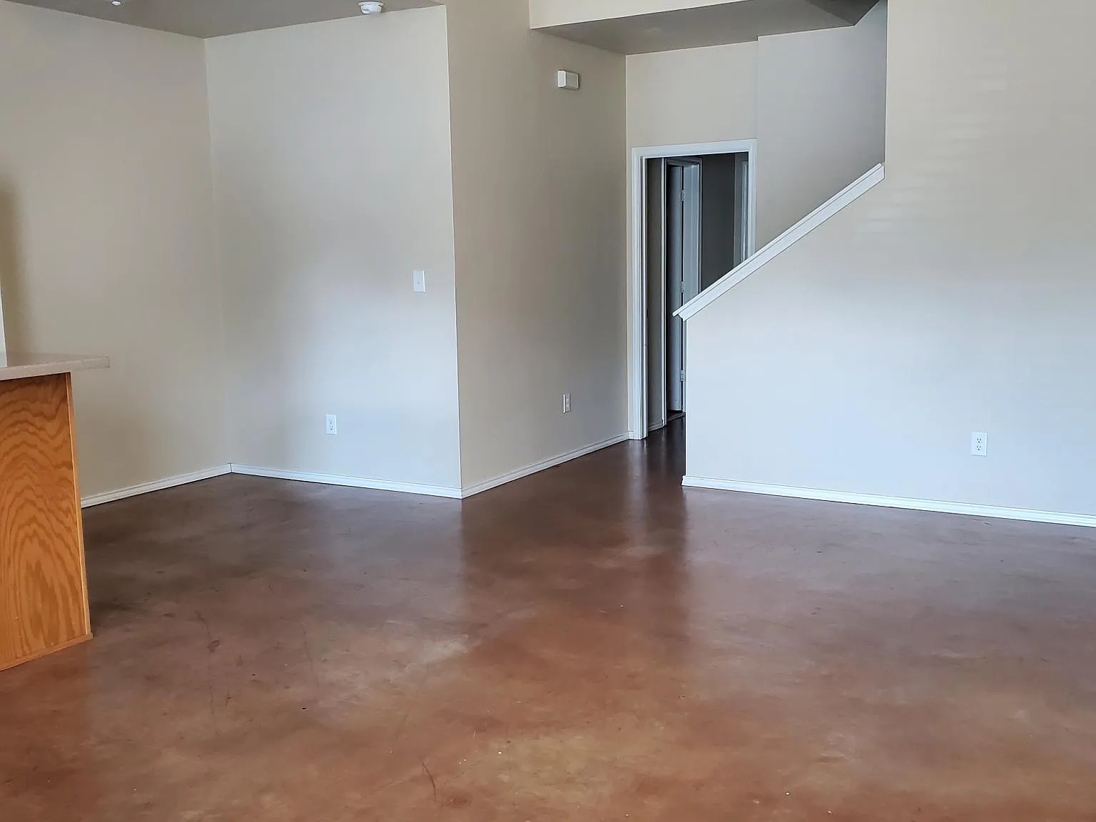 4 bed, 1480 sqft, $1,800 — Photo 2