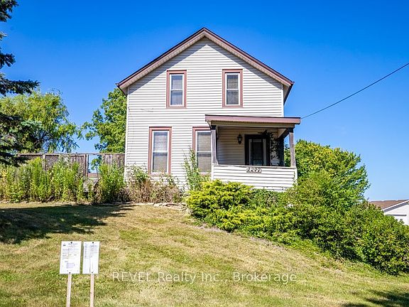 3rd image of 2277 Ridgemount Rd