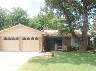 621 Whispering Oak Rd, Oklahoma City, OK 73127