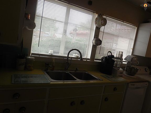 3rd image of 509 Julie Dr