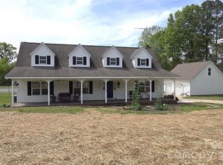 729 Sternbridge Dr, Concord, NC 28025