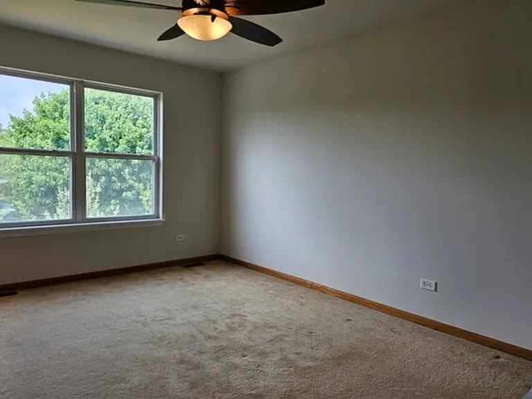 2513 Sumac Dr — Photo 6