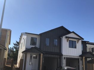 2406 SE Maybrook Ln #16B, Milwaukie, OR 97222