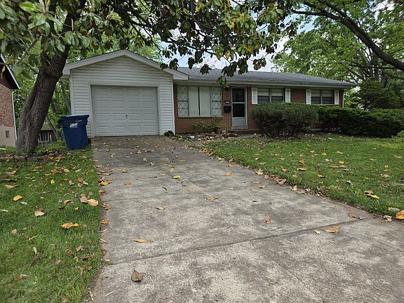 3rd image of 8555 Loyd Dr