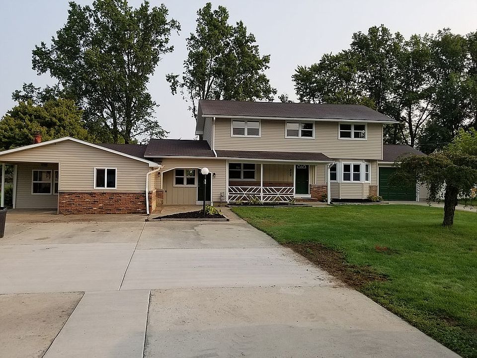 1st image of 220 Oakdale Dr