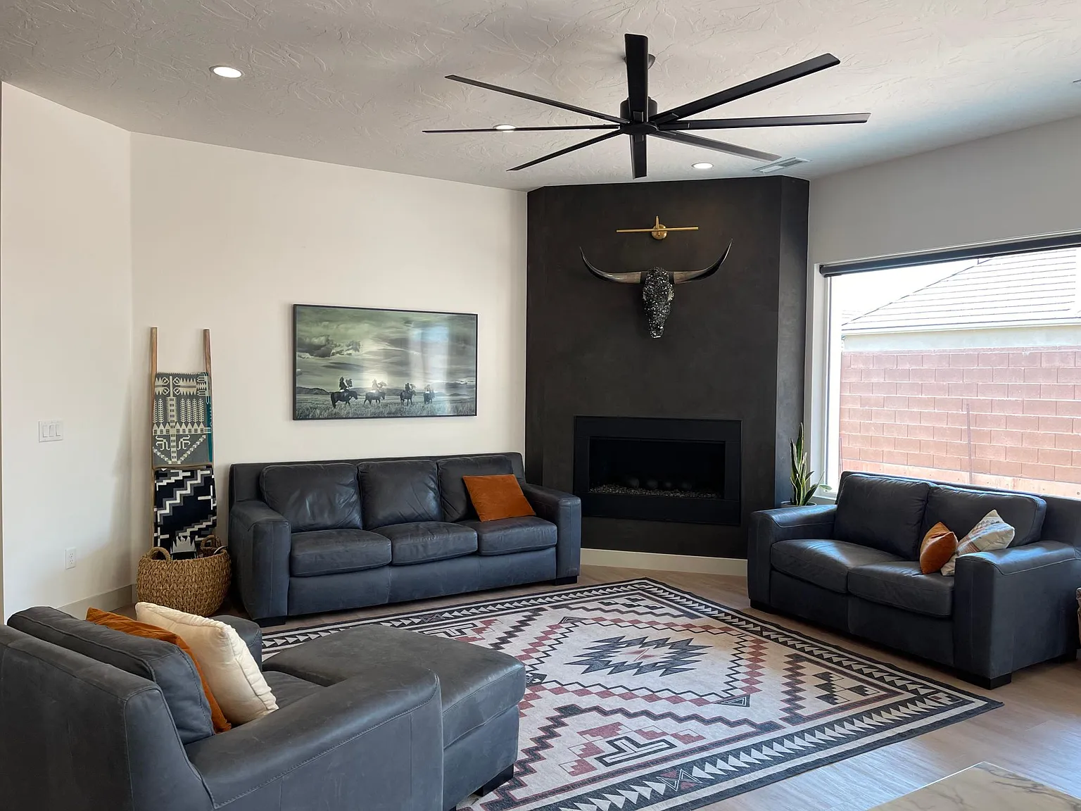2252 S 2160 E — Photo 4