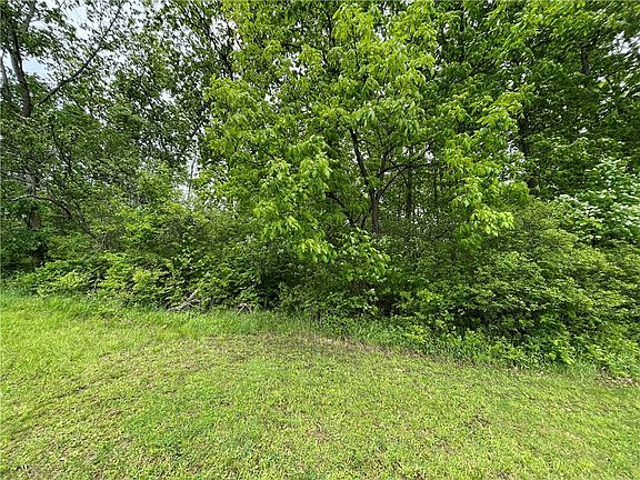 3rd image of 0 W Oak Ct