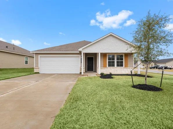 102 Avalon Dr, Huntsville, TX 77320