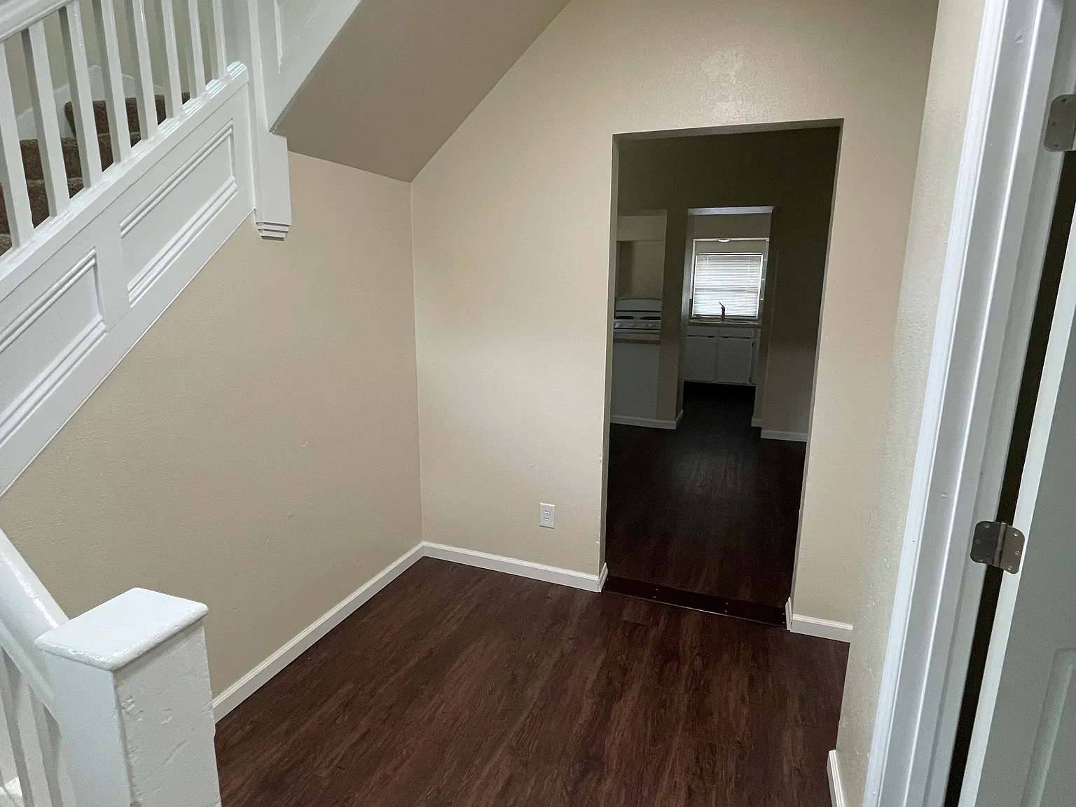 3 bed, $2,695 — Photo 2