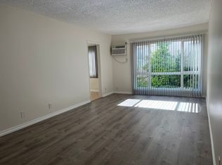 13423 Burbank Blvd #24, Van Nuys, CA 91401